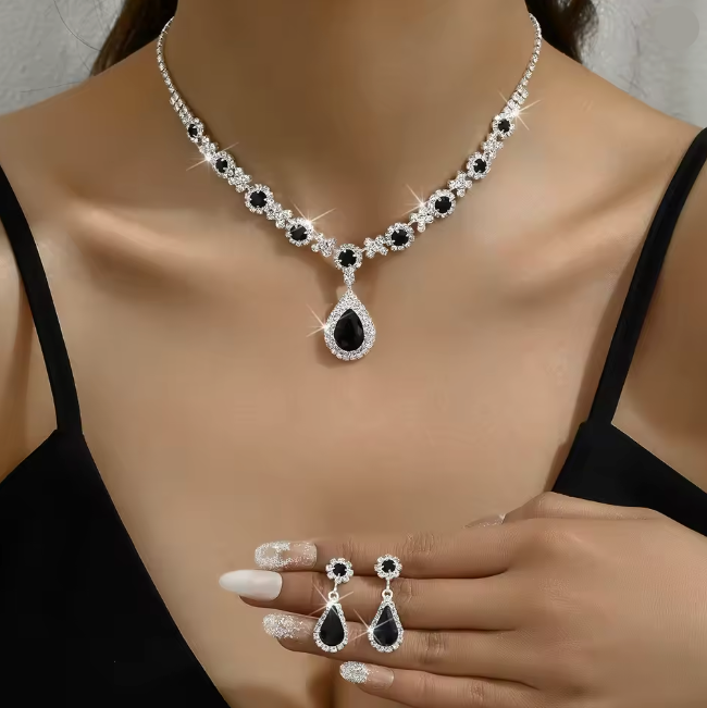 Crystal droplet necklace with earrings Set